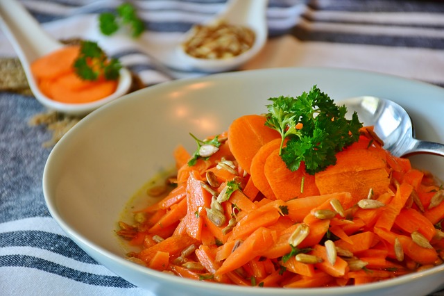 healthy food carrot salad